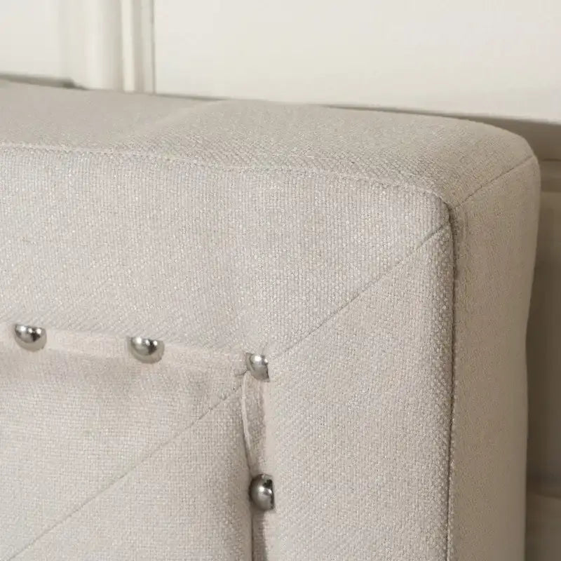 Queen Size Upholstered Tufted Platform Bed